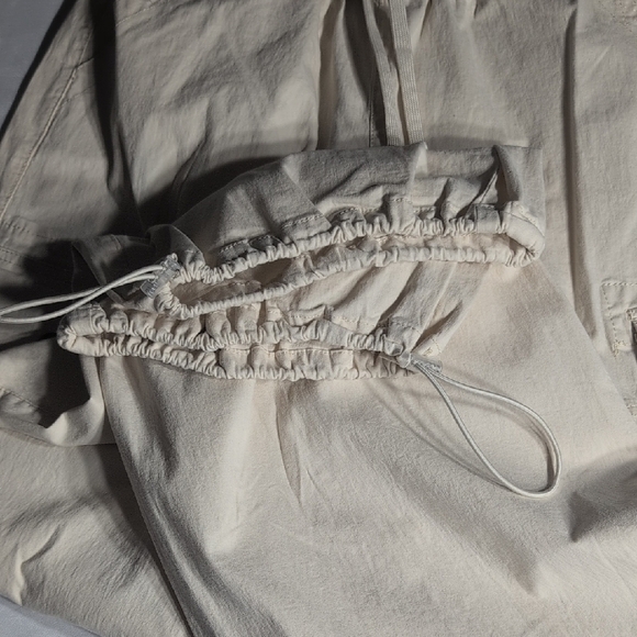 Madden Girl Men's Cream Cargo Pants - Picture 5 of 12